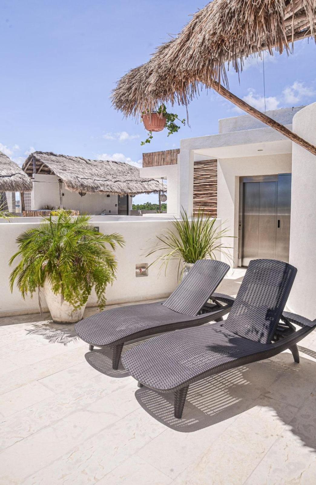Luxury Penthouse-private Rooftop Pool-walkable Apartamento